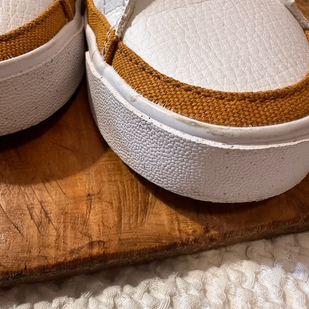 Nike White and Tan Sneakers - Picture 2 of 11